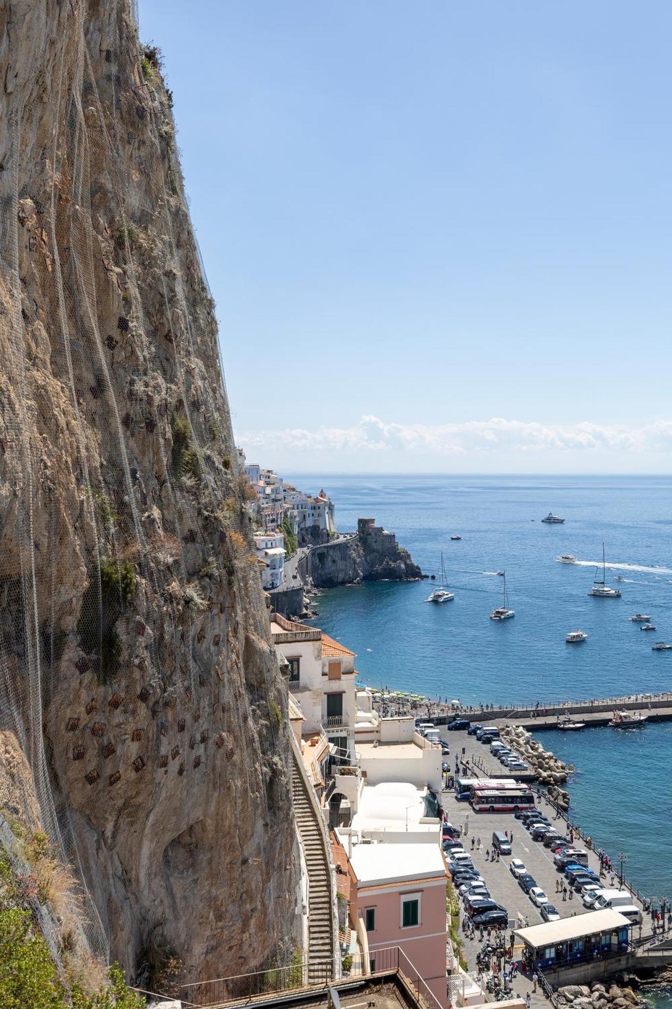 Apartments Amalfi Design Sea View Accessible By 250 Steps Zewnętrze zdjęcie