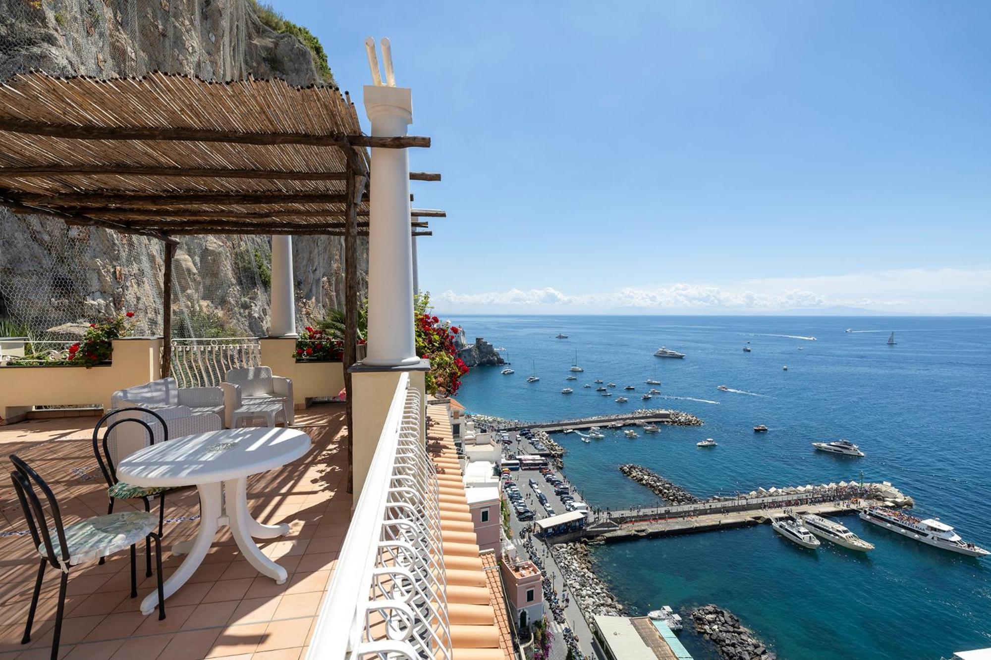 Apartments Amalfi Design Sea View Accessible By 250 Steps Zewnętrze zdjęcie
