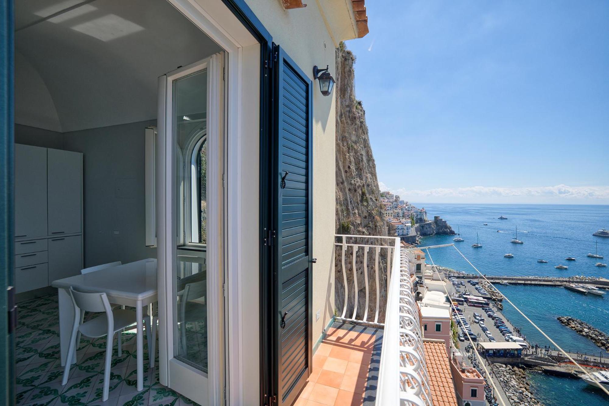 Apartments Amalfi Design Sea View Accessible By 250 Steps Zewnętrze zdjęcie